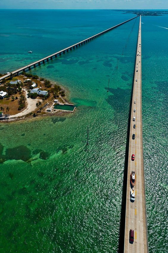  Aerial View of the Seven Mile Bridge, Florida Keys, Florida USA