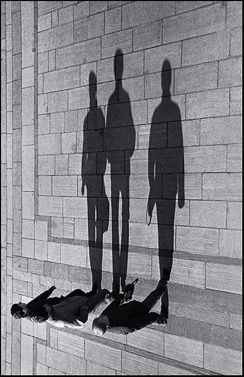 human ingen, shadows