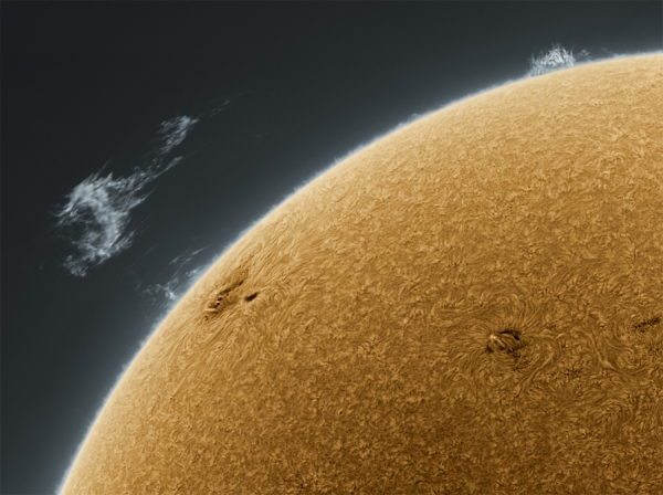 Astronomer Alan Friedman captured this spectacular shot of the sun’s surface using his back yard telescope. 